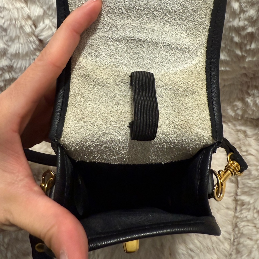 Coach dupe black crossbody bag with gold hardware - Picture 3 of 3